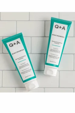 Nettoyant exfoliant doux à la niacinamide